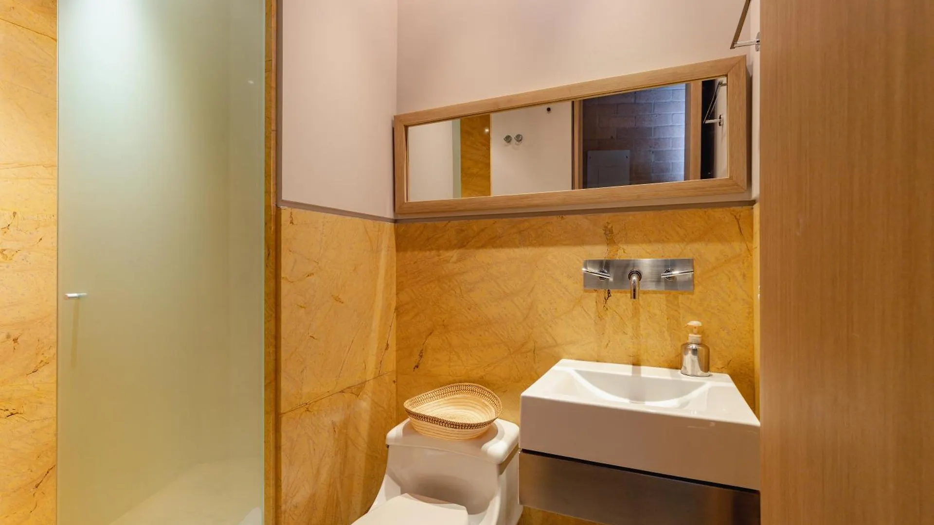 Soho Lofts By Vibra Bonita Apartment Medellin
