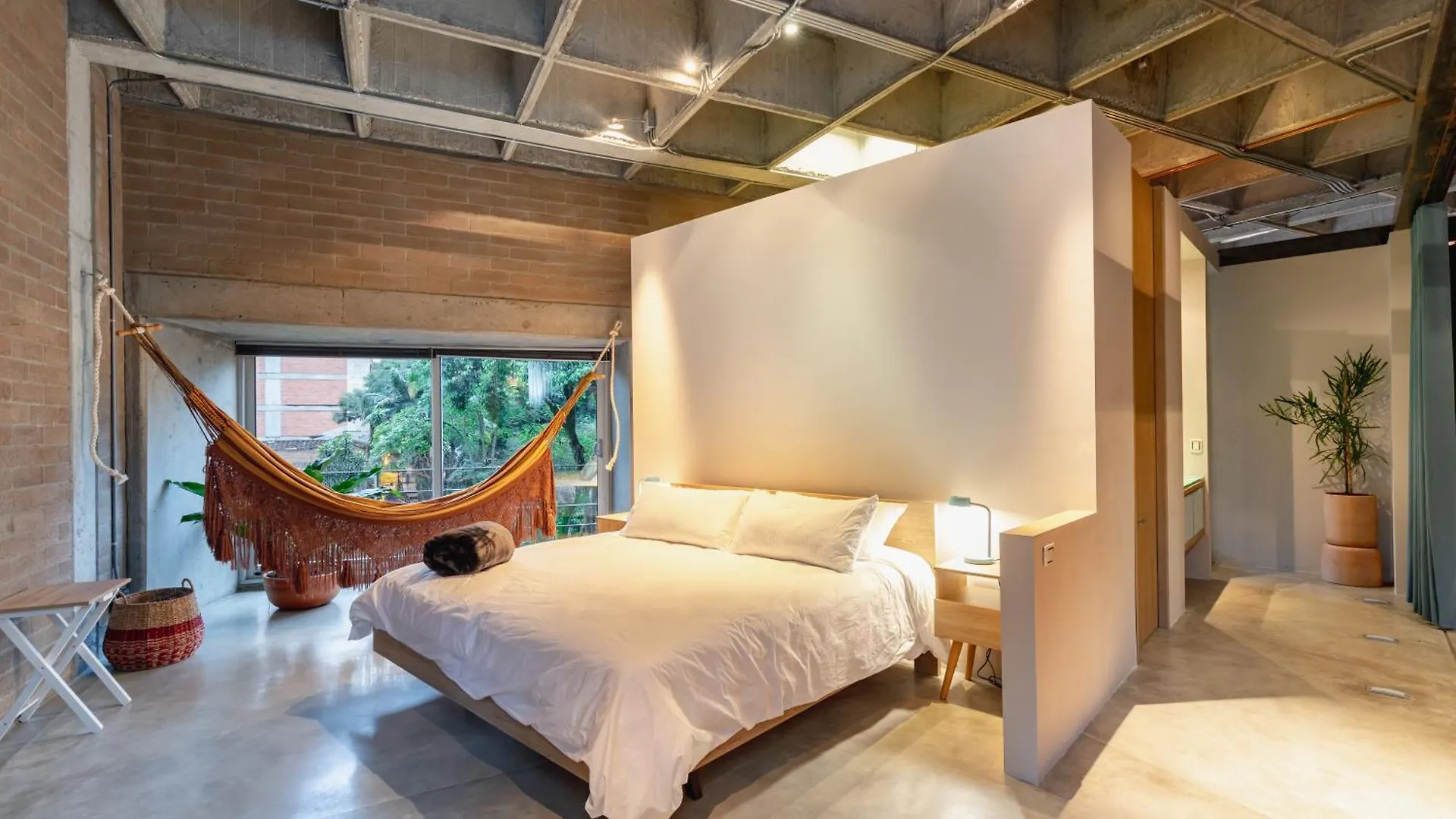 Soho Lofts By Vibra Bonita Apartment Medellin