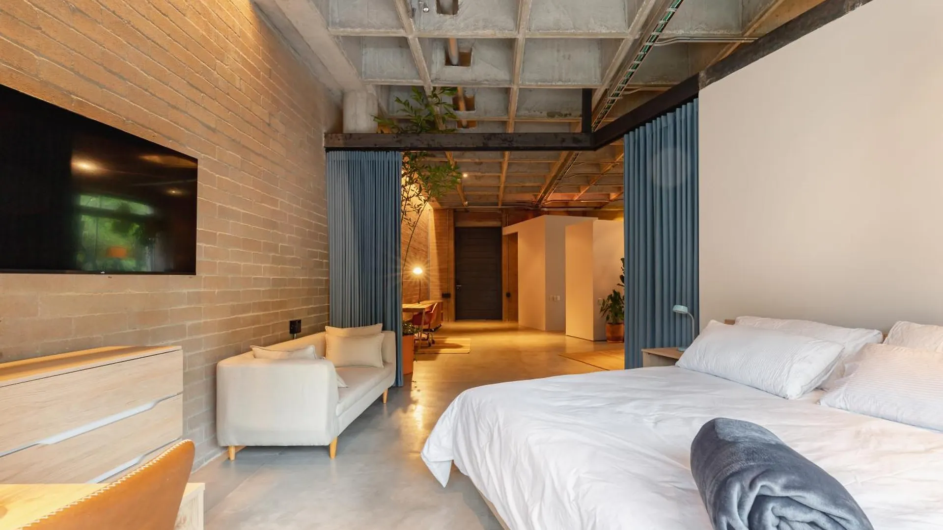 Soho Lofts By Vibra Bonita Apartment Medellin