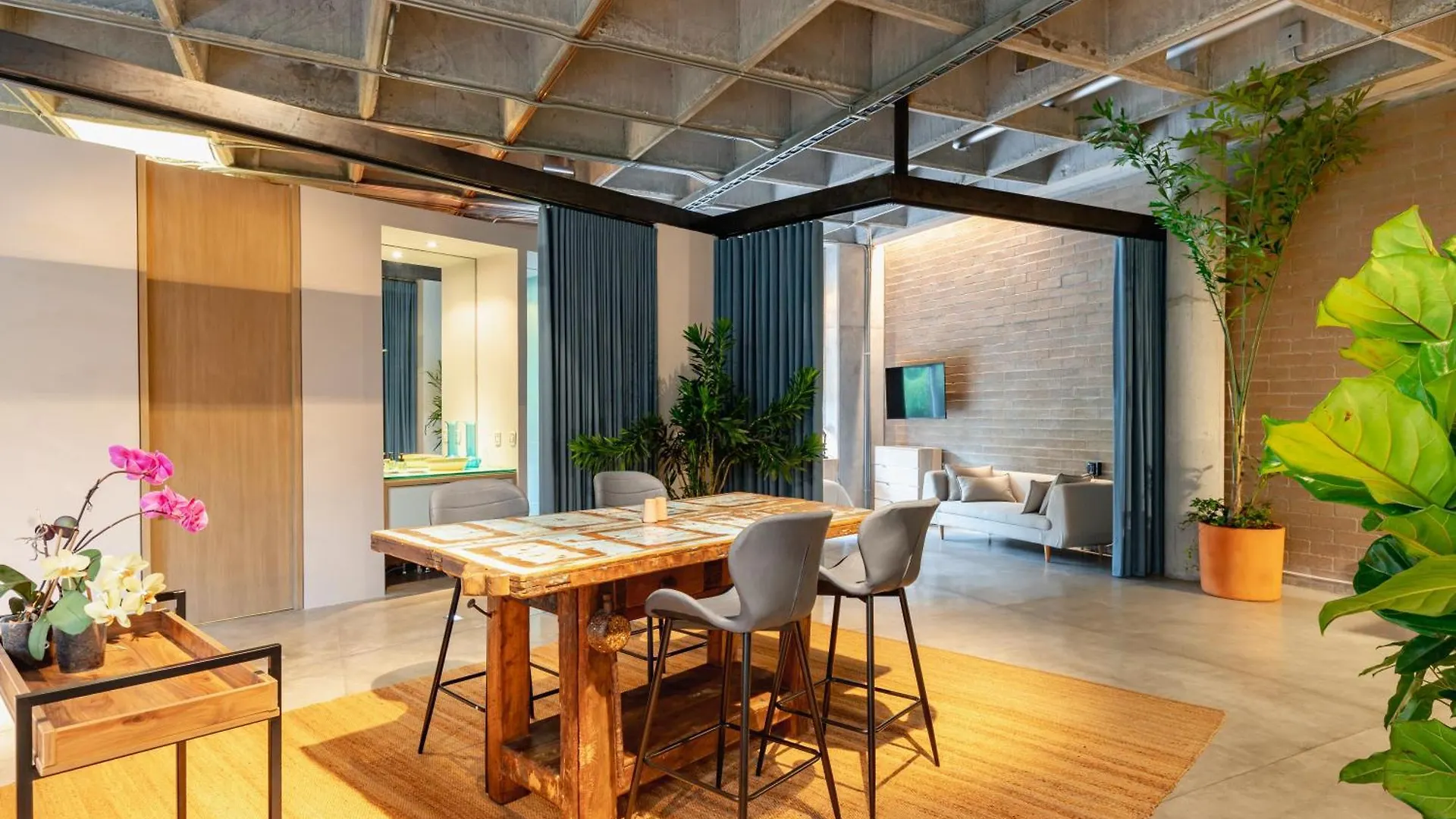 Soho Lofts By Vibra Bonita Apartment Medellin