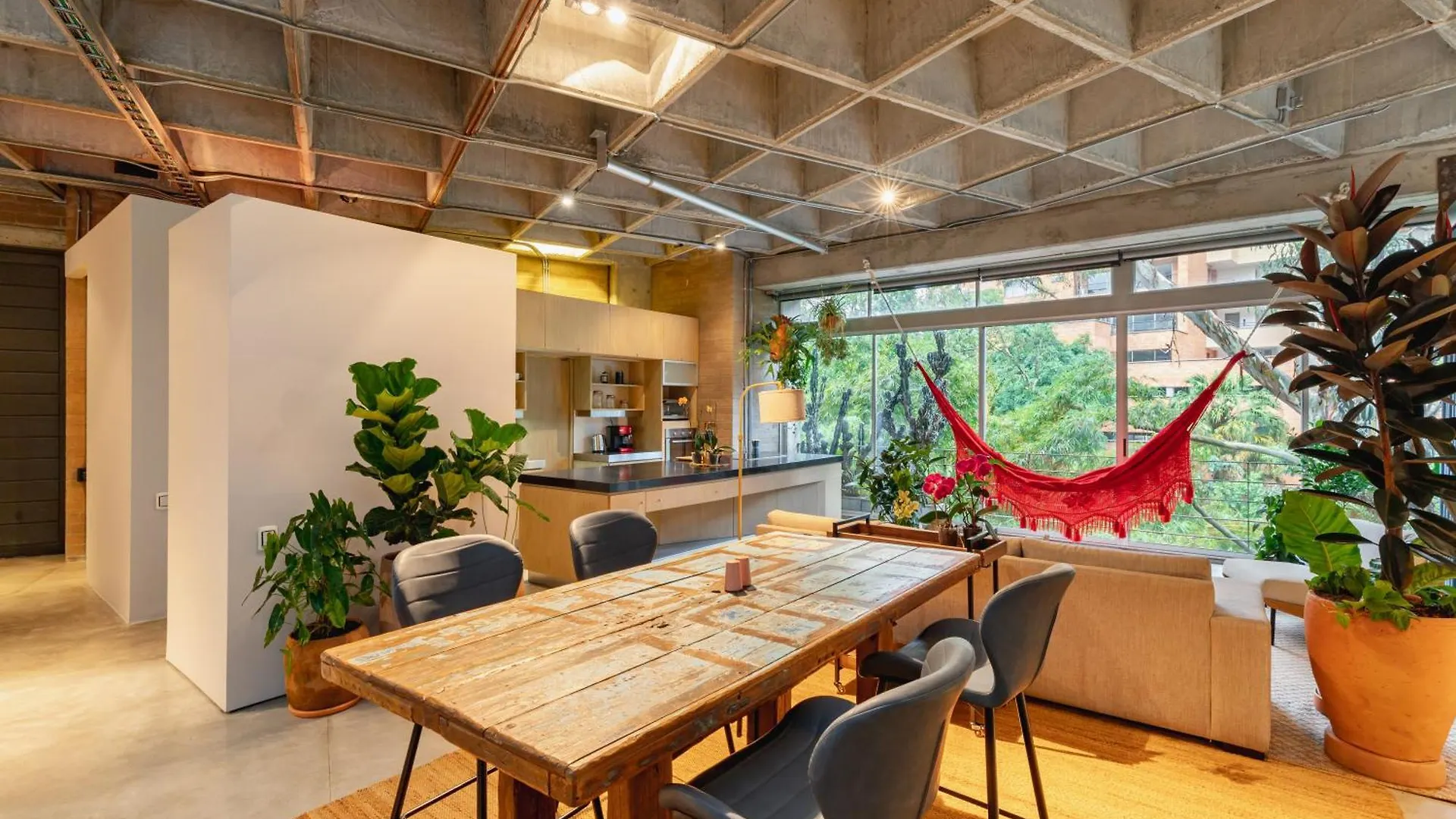 Soho Lofts By Vibra Bonita Apartment Medellin